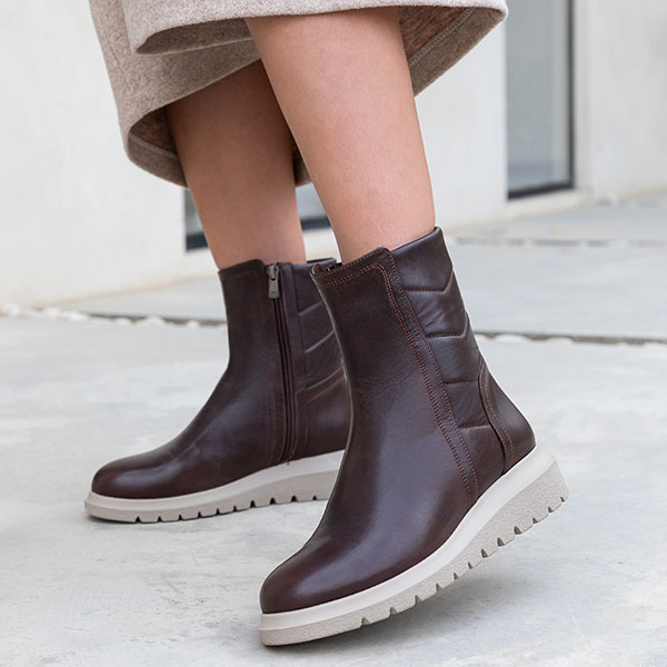 ترندهای کیف و کفش چرم زمستانی ۲۰۲۴